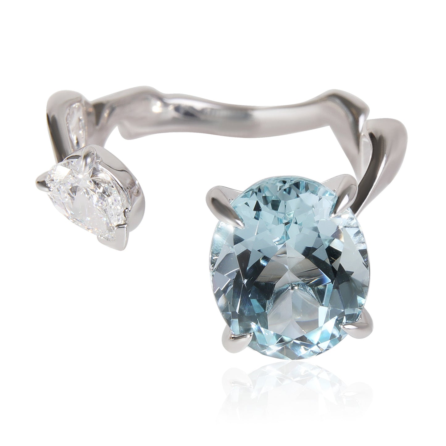 DIOR ama Precieuse Diamond Aquamarine Ring in 18k White Gold D VS1 0.33 CTW