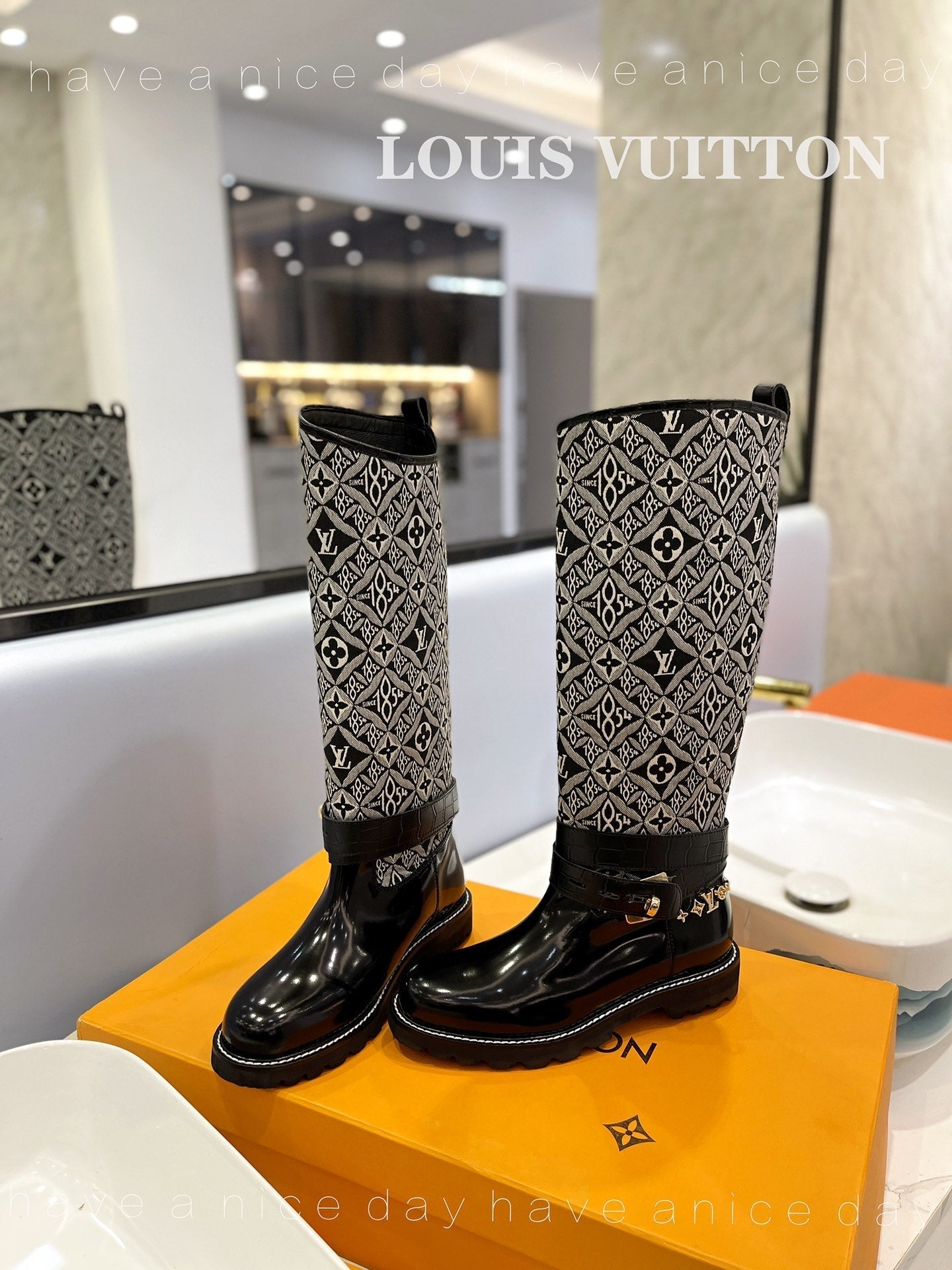 Premium  Louis Vuitton  BOOTS 027