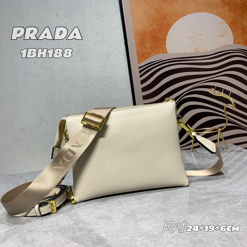 Prada Bags - 1004