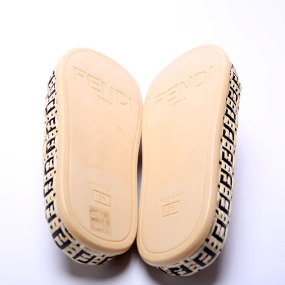 RaFendiia/Rattan Slides Size 36