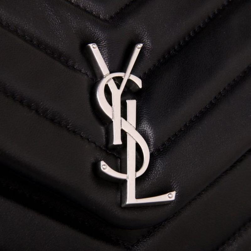 Yves Saint Laurent Handbag 7009YP