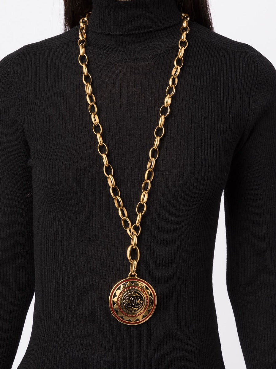 CHANEL Medallion Chain Necklace