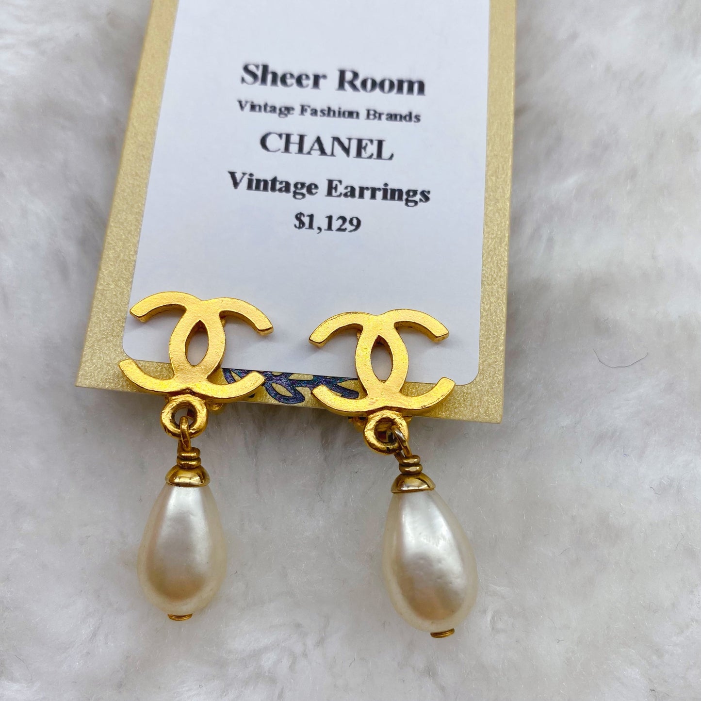 Chanel double C logo and pearl Earrings