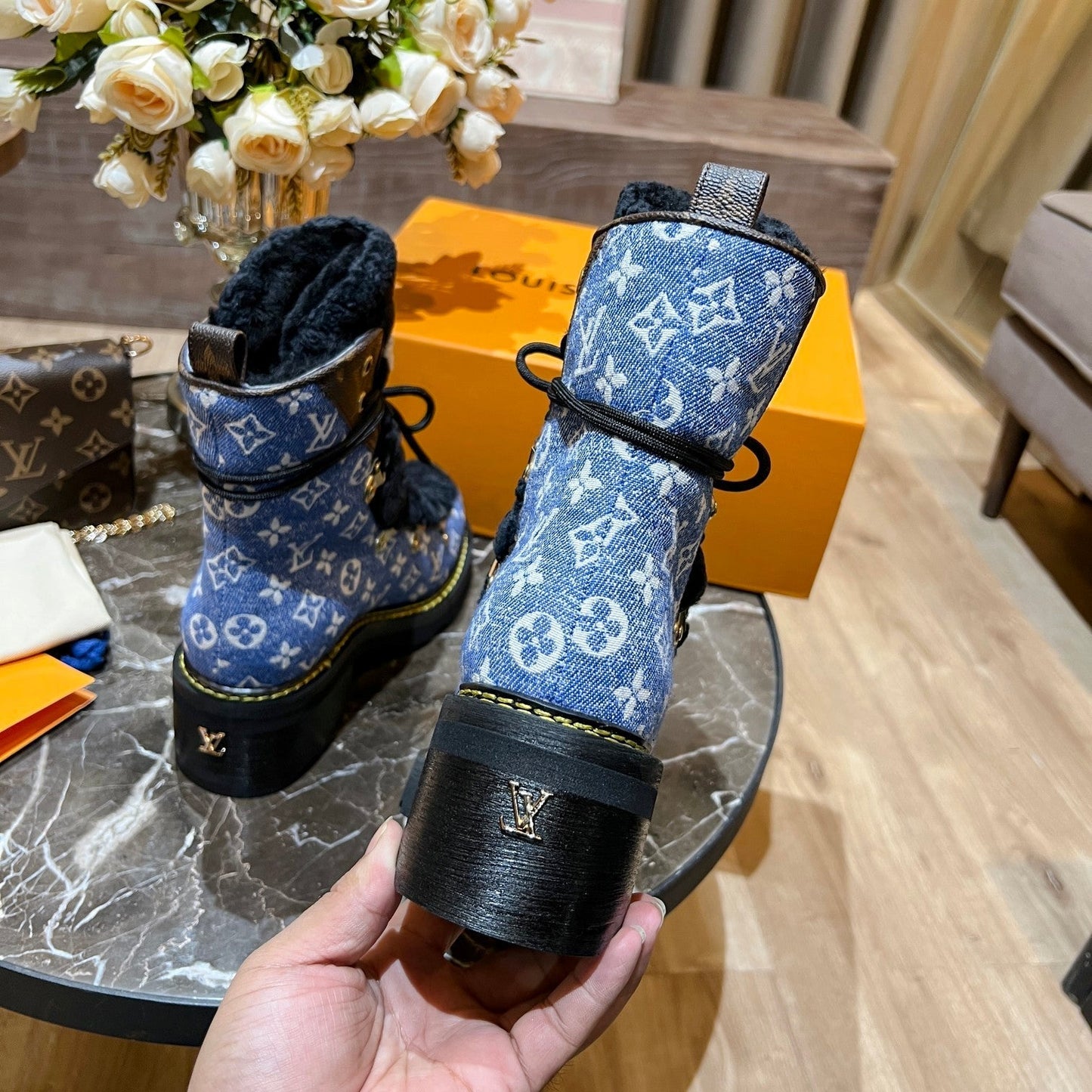 Premium  Louis Vuitton  BOOTS 042