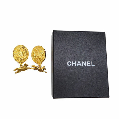 CHANEL Vintage Horse Swing Earrings Riding Oval Round Coco Gold