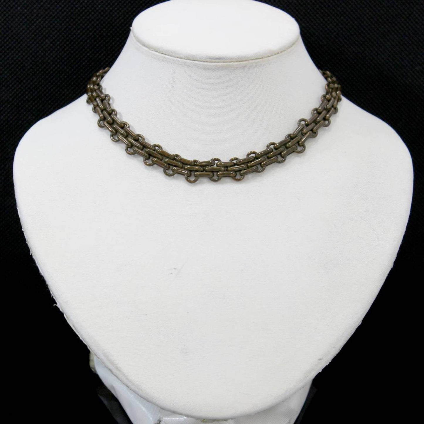 CHANEL choker necklace brown