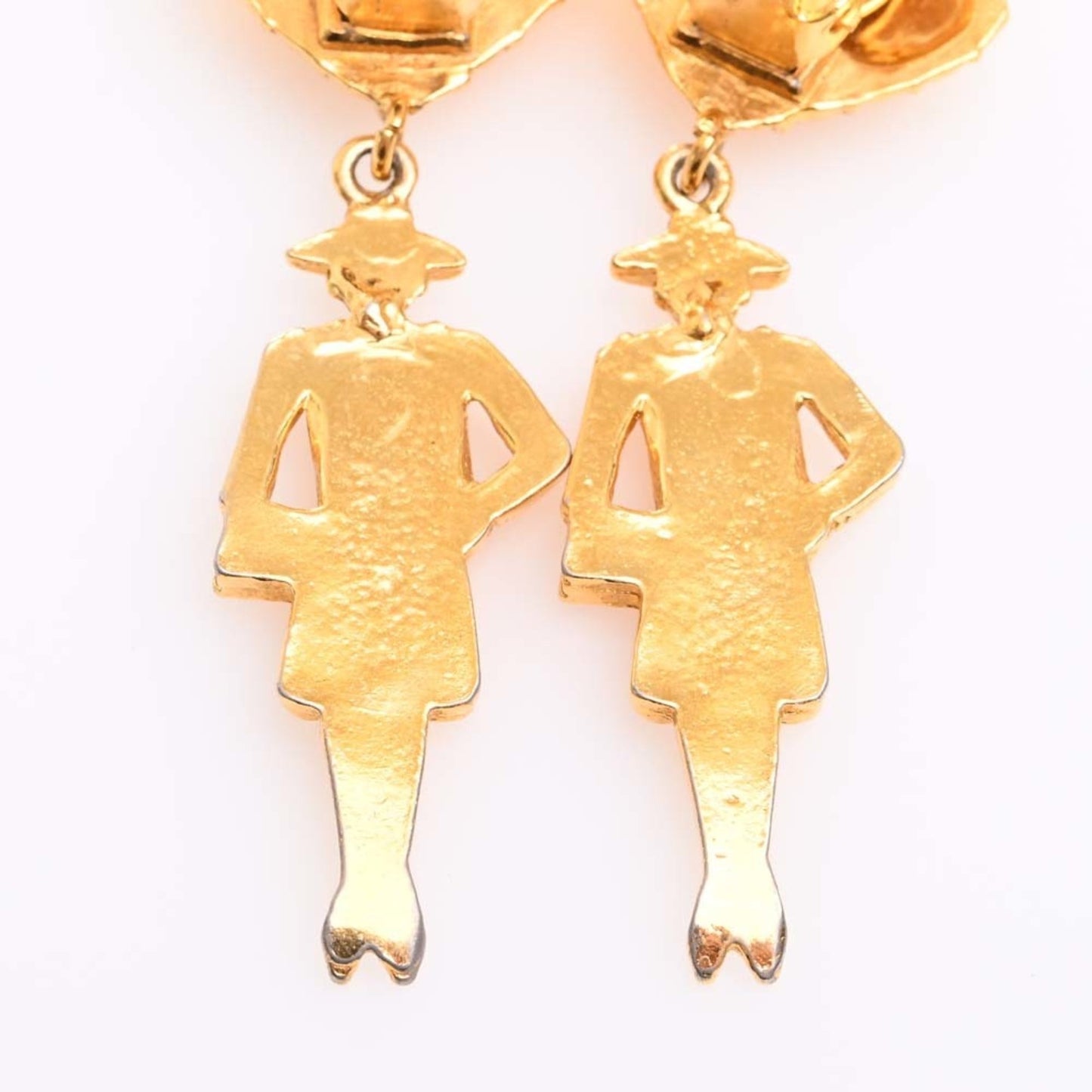 CHANEL Coco  earrings gold ladies