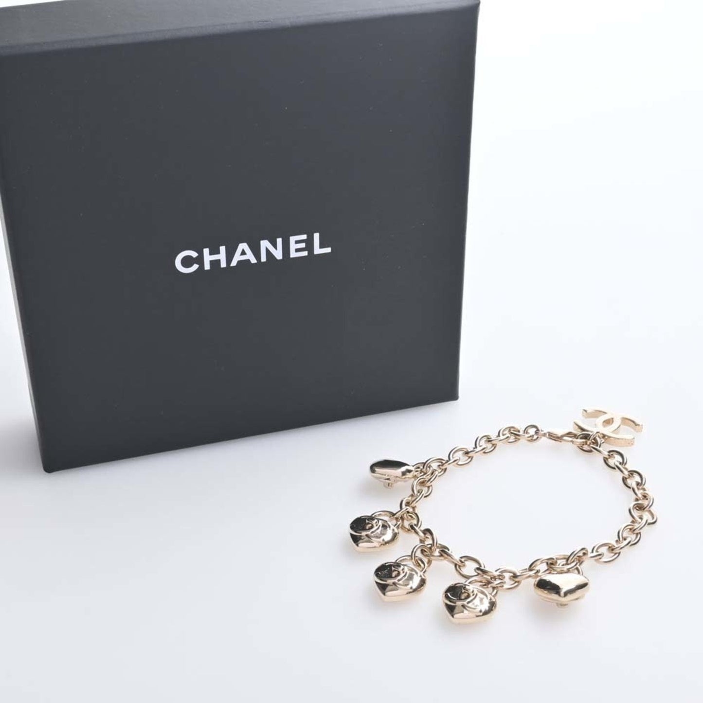 CHANEL Heart here mark bracelet B22 B gold ladies