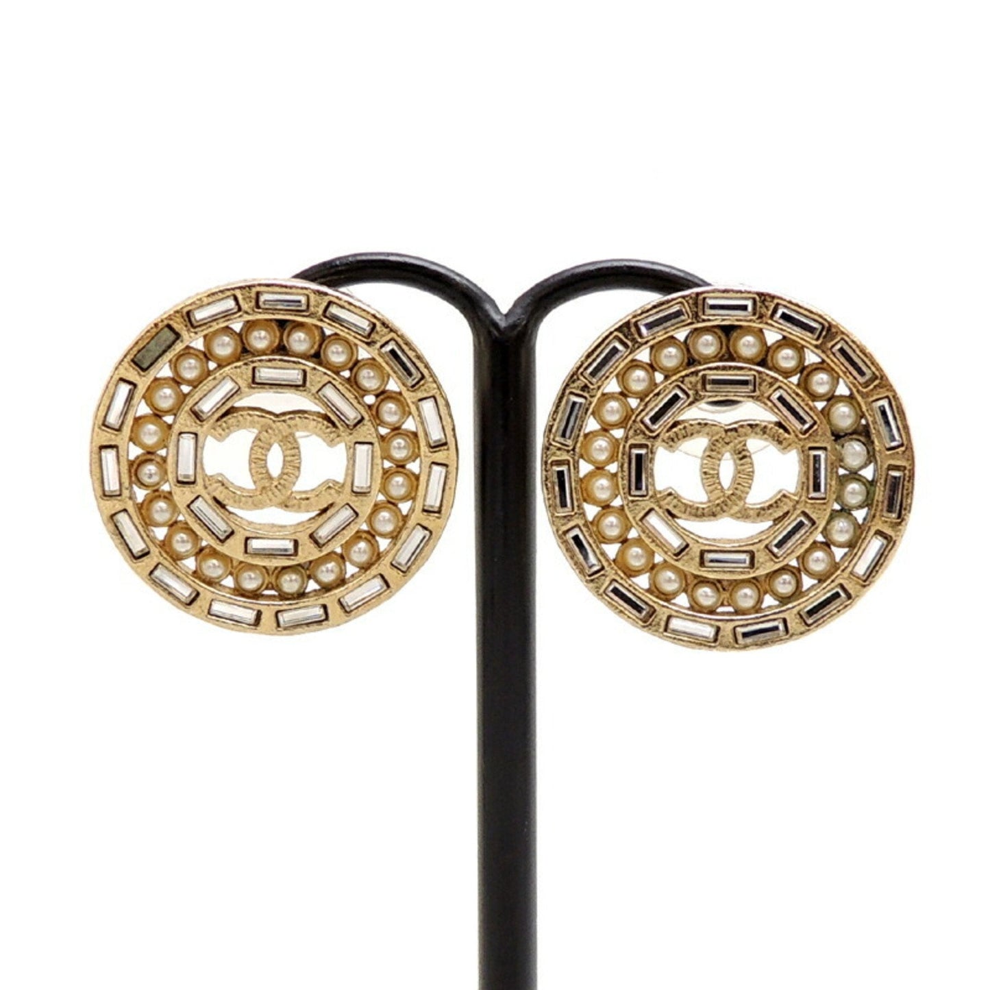 CHANEL Coco Round Ladies Earrings GP