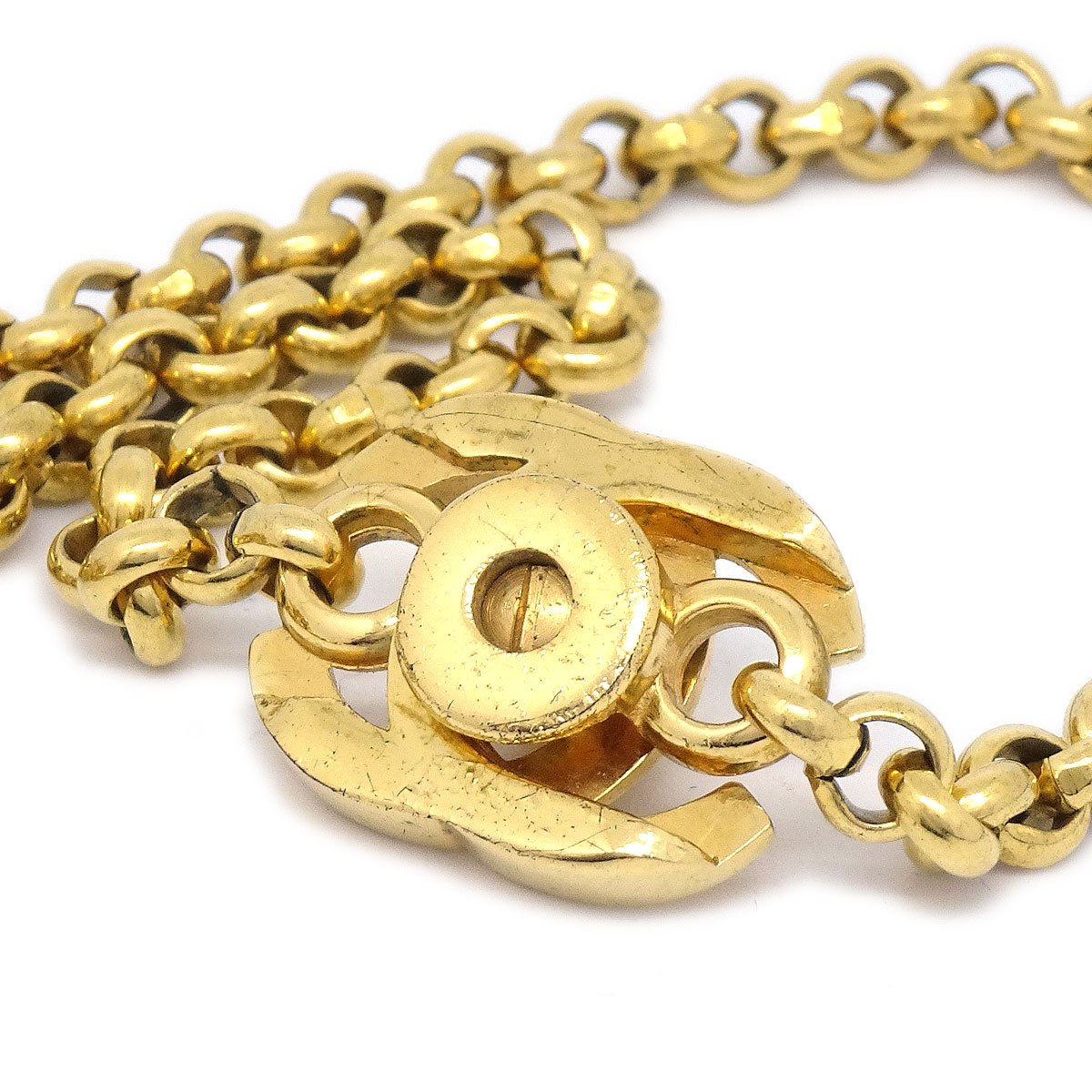 CHANEL 1996 Oval Hoop Turnlock Necklace Gold 39797