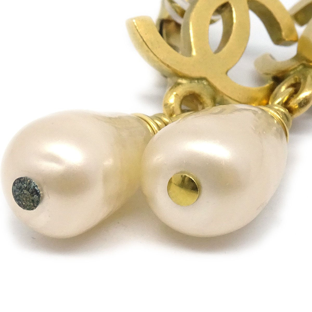 CHANEL 1995 Spring Dangle Pearl CC Earrings Clip-On 95P 39402