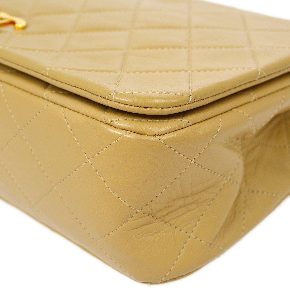 CHANEL 1989-1991 Turnlock Full Flap Small Beige Lambskin 81124