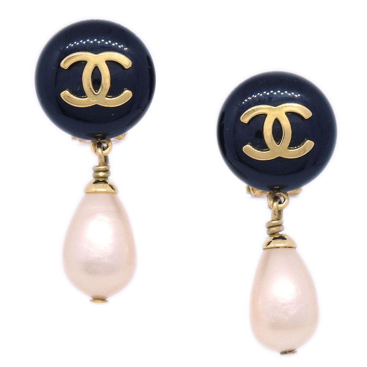 CHANEL 1995 Teardrop Pearl CC Dangle Earrings 61422