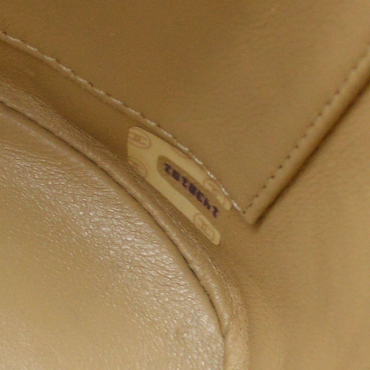 CHANEL 1989-1991 Handbag Beige Lambskin 91979