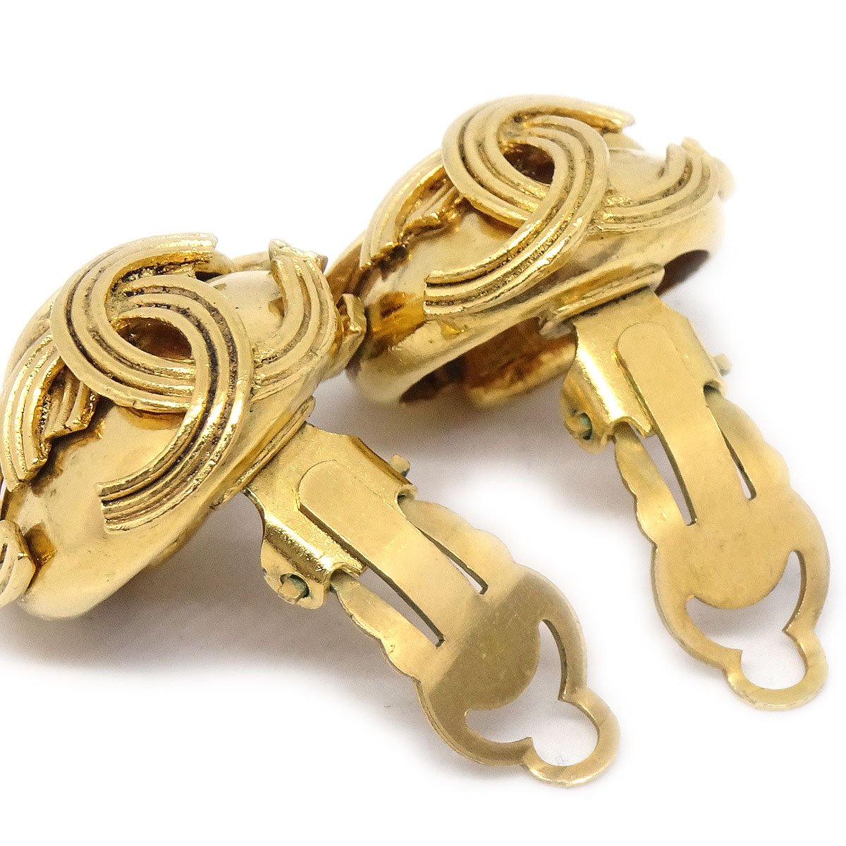 CHANEL★ Triple CC Logos Earrings Clip-On Gold 94A 62398