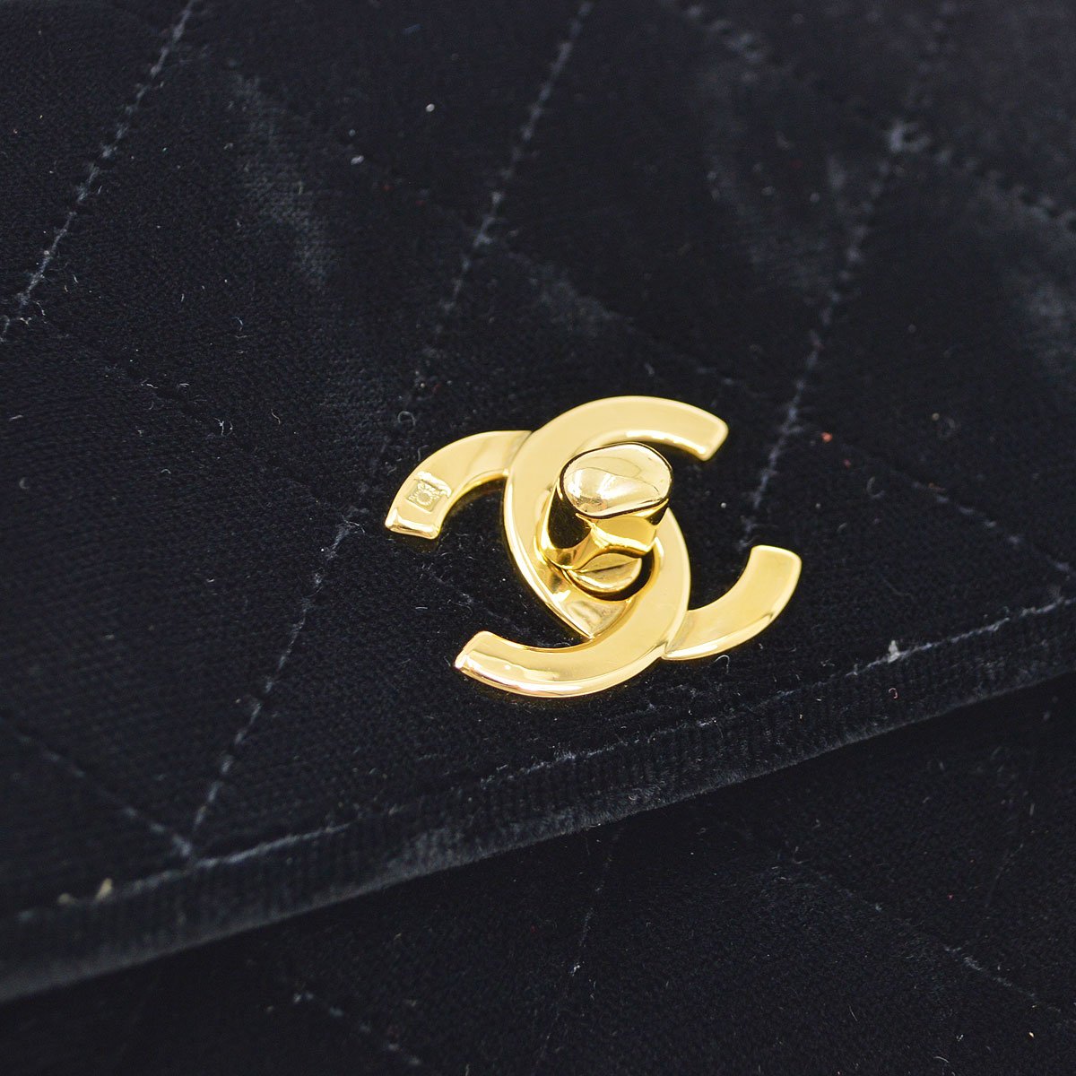 CHANEL 1991-1994 Black Velvet Quilted Shoulder Bag 10068