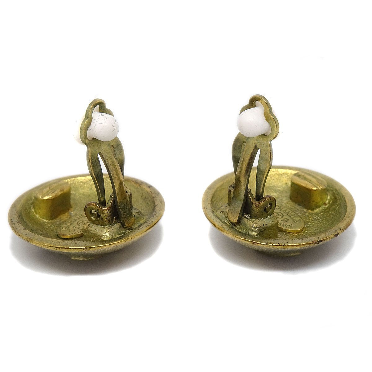 CHANEL 1995 Button Earrings Gold Clip-On AK38188j