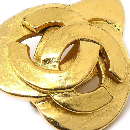 CHANEL 1997 Heart Earrings Gold Medium 01168