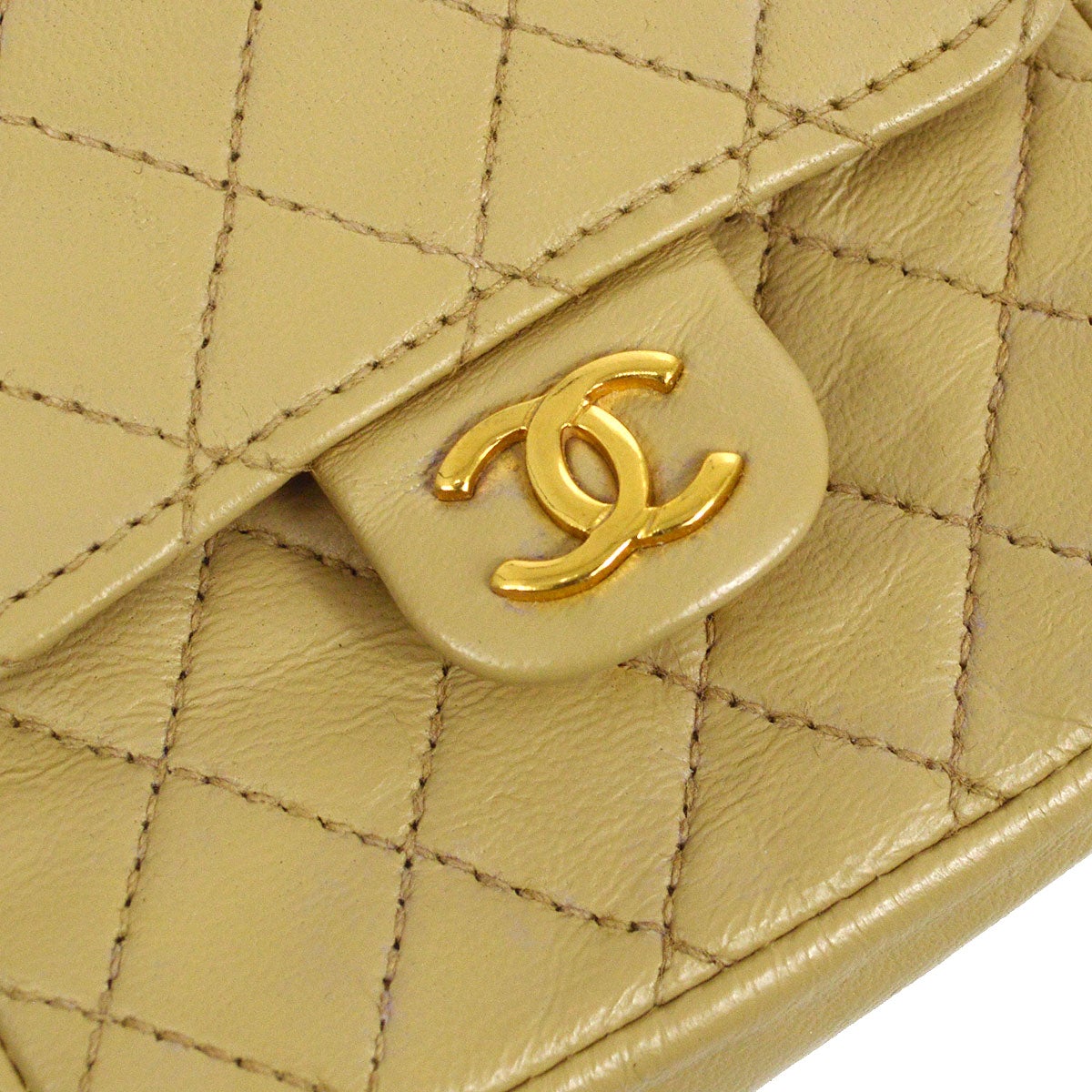 CHANEL★ 1989 Lambskin Belt Bag Micro 04380