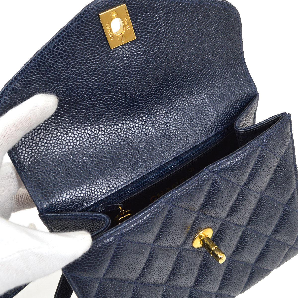 CHANEL 1991-1994 Quilted Shoulder Bag Navy Caviar Skin 13215