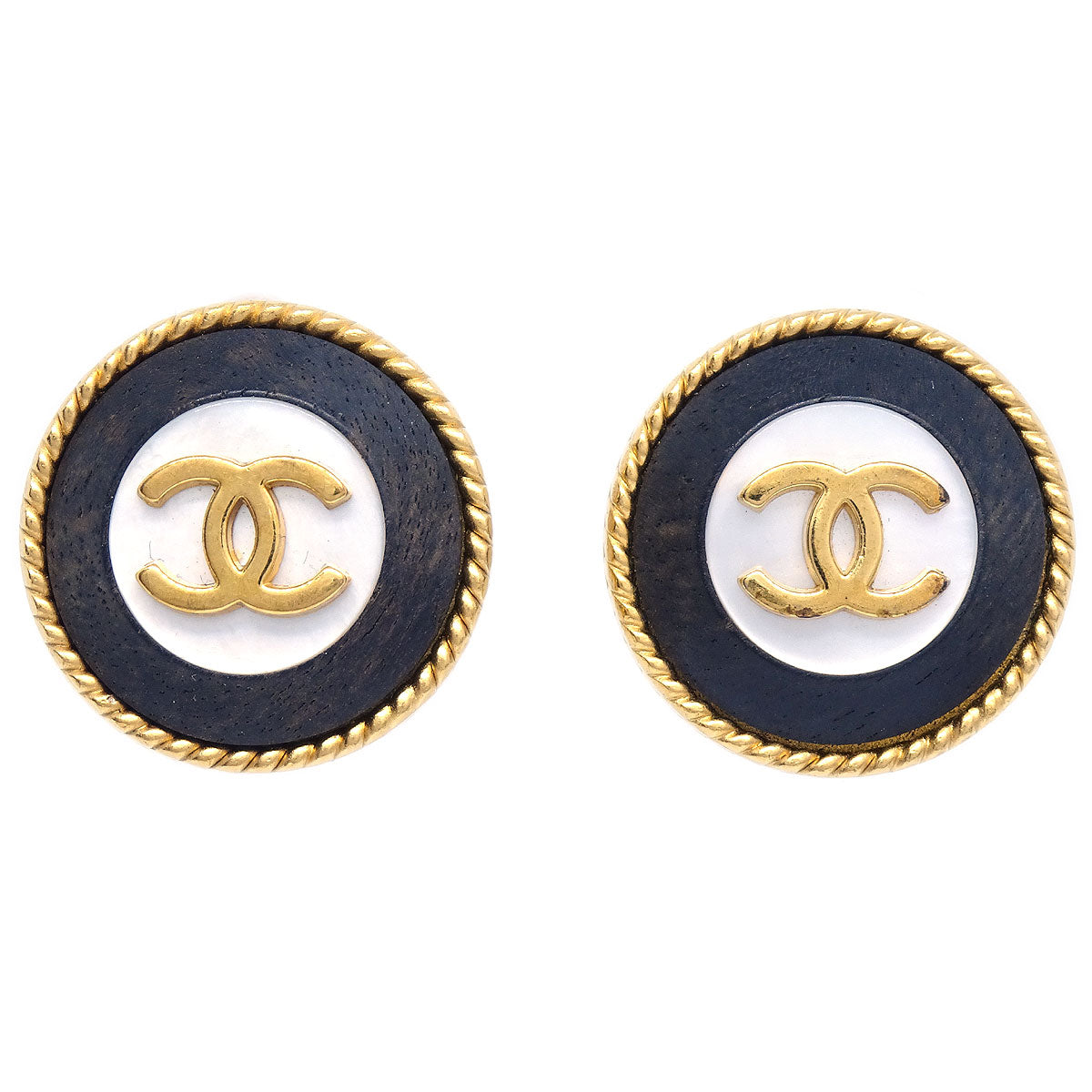 CHANEL 1997 Mother of Pearl Button Earrings Gold Black Clip-On 04327