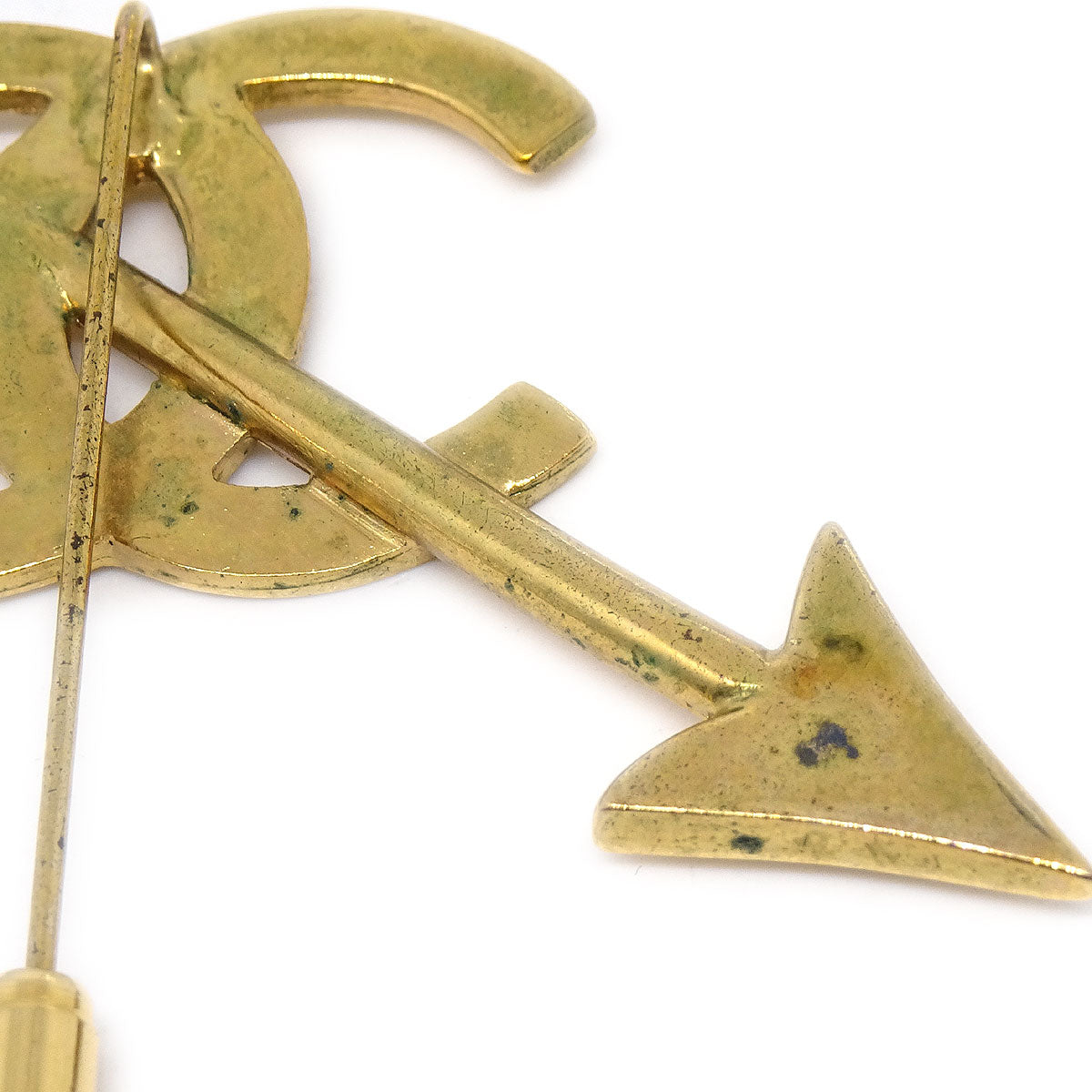 CHANEL 1993 Arrow CC Brooch Pin Gold 75162