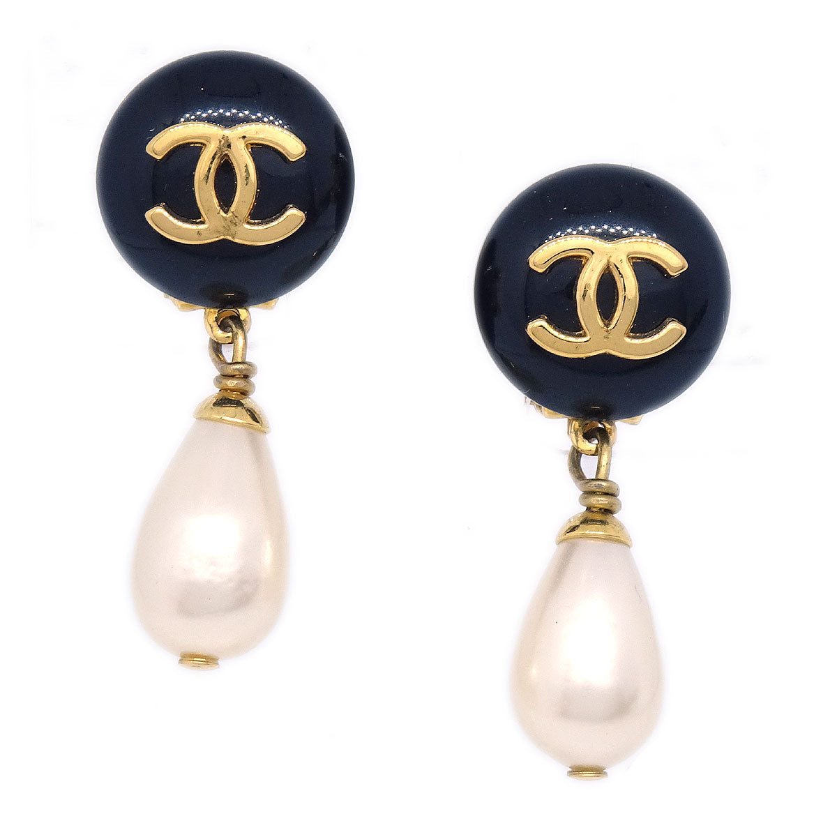 CHANEL 1996 Faux Teardrop Pearl CC Dangle Earrings 86133