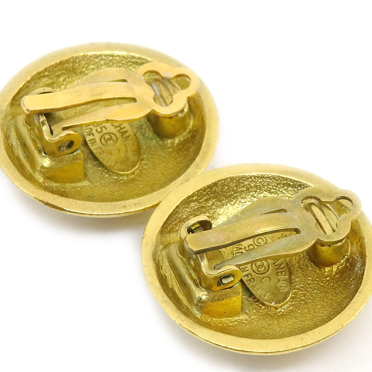 CHANEL 1995 Button Earrings Gold AK35540f