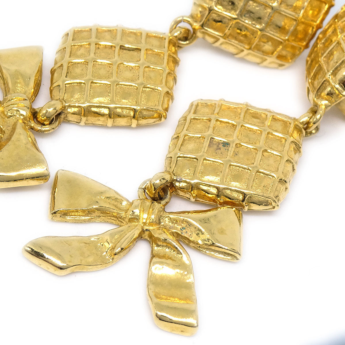 CHANEL 1980s Dangle Bow Earrings Clip-On Gold 16816