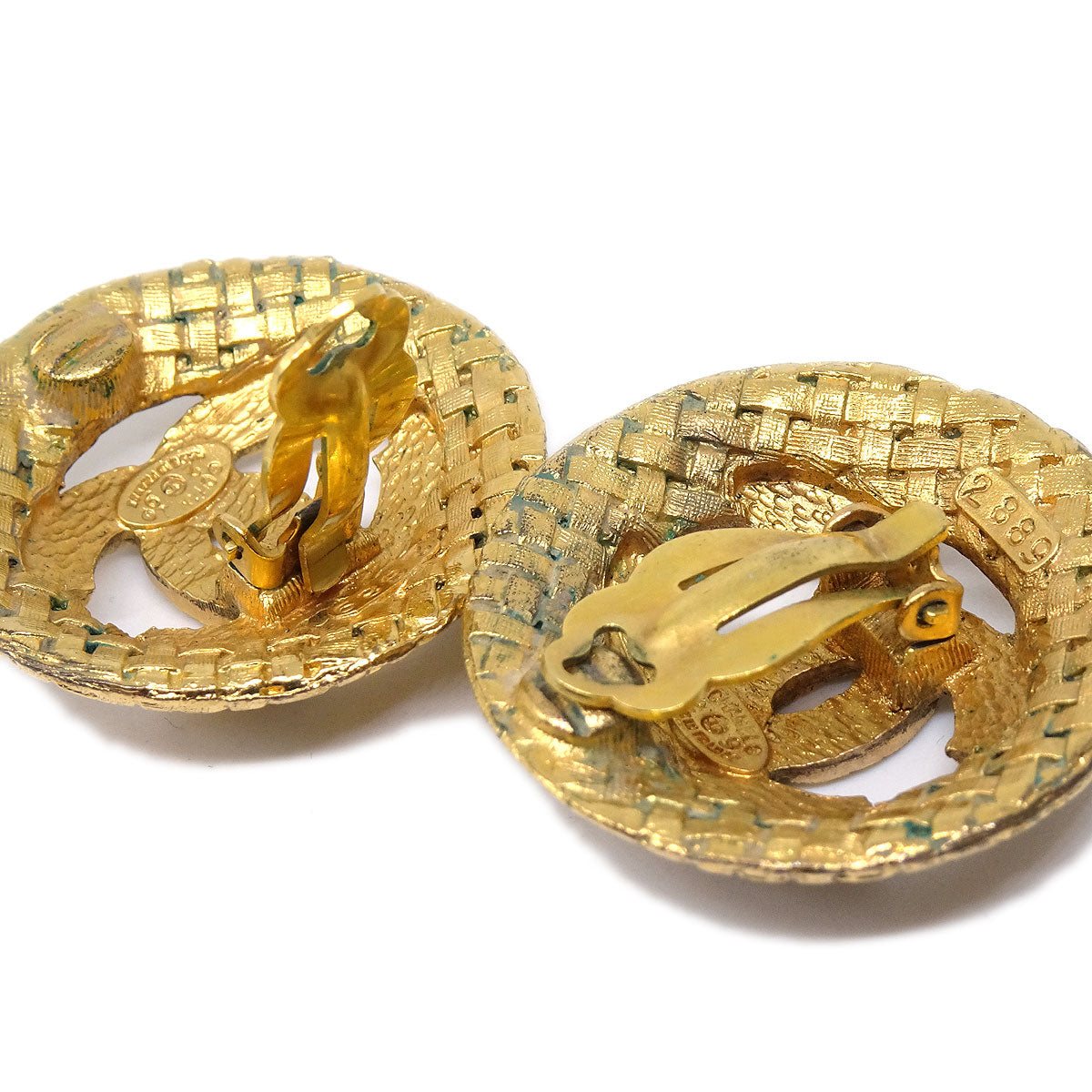 CHANEL 1994 Woven CC Button Earrings Gold Clip-On 2889 56628