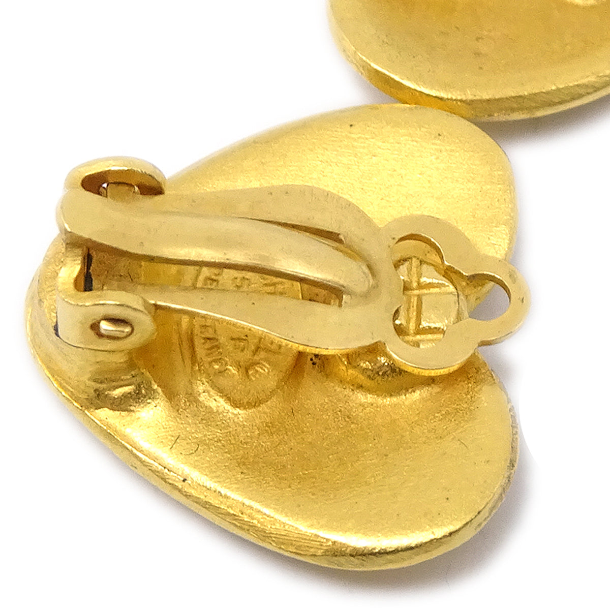 CHANEL Heart Earrings Clip-On Gold 95P 67961