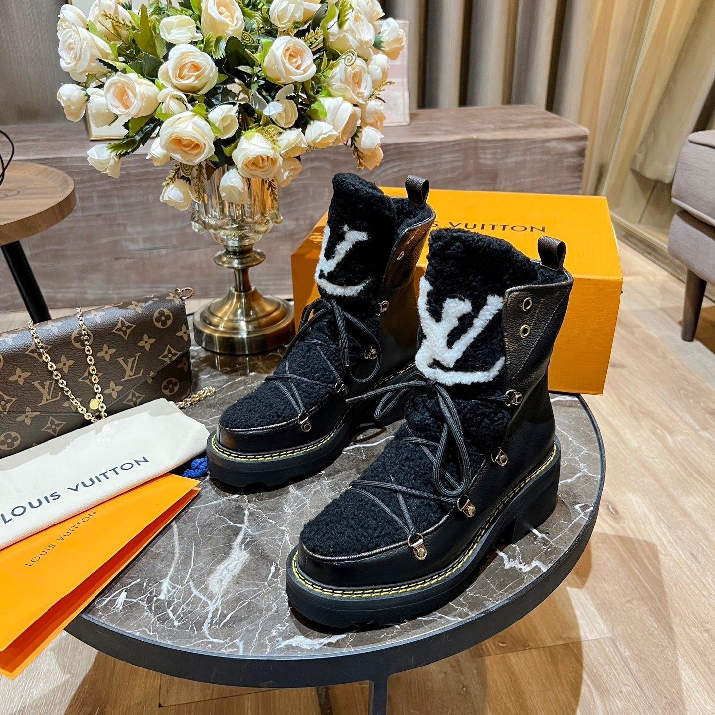 Premium  Louis Vuitton  BOOTS 043