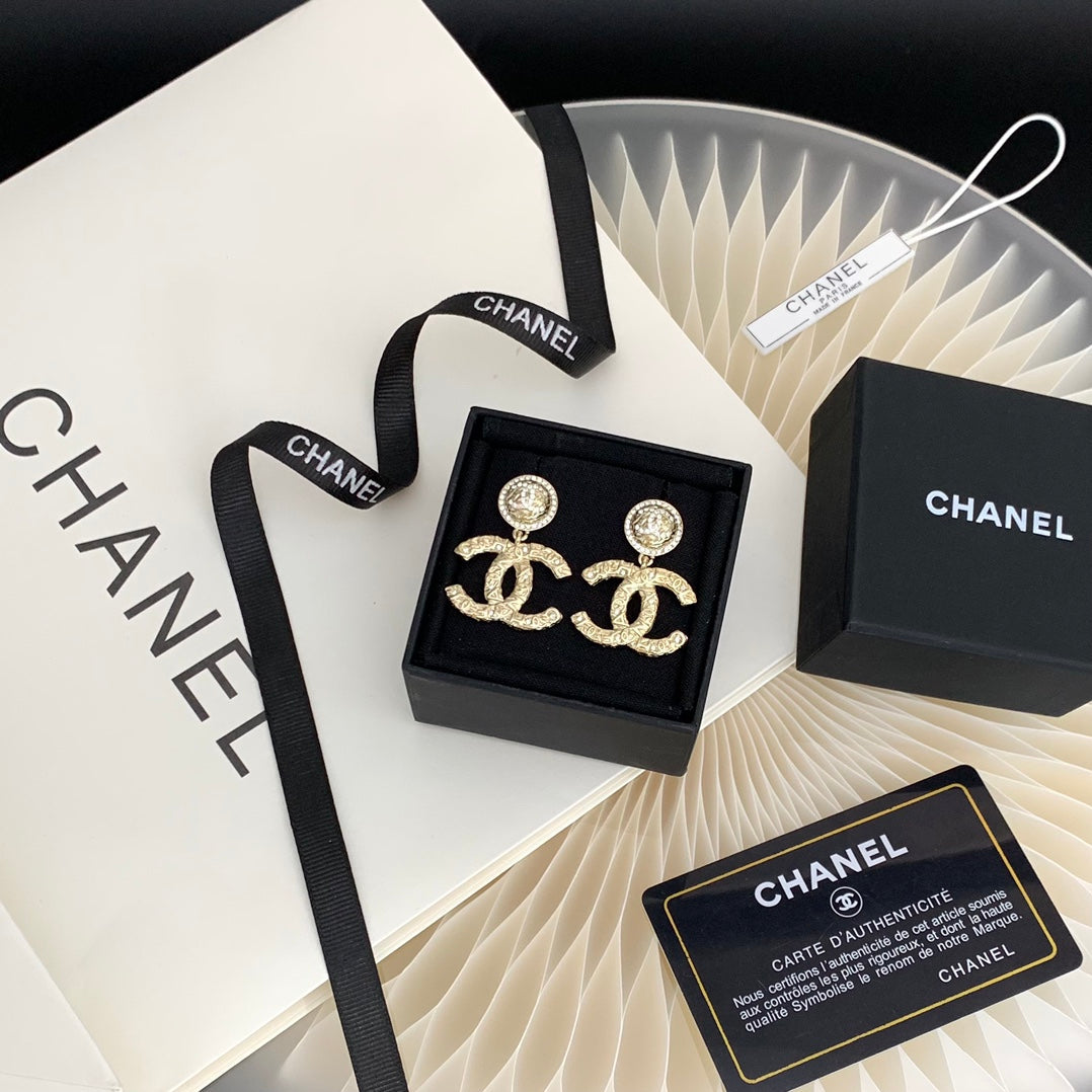 Lux Earring Chanel  074