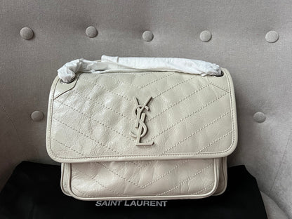 Yves Saint Laurent (YSL) Blanc Vintage Medium Niki Chain Bag