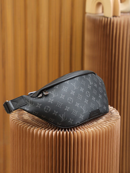 Louis Vuitton Discovery Bumbag PM Monogram Eclipse Canvas For Men, Bags, Belt Bags