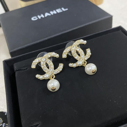 CHANEL CRYSTAL PEARL DROP EARRINGS