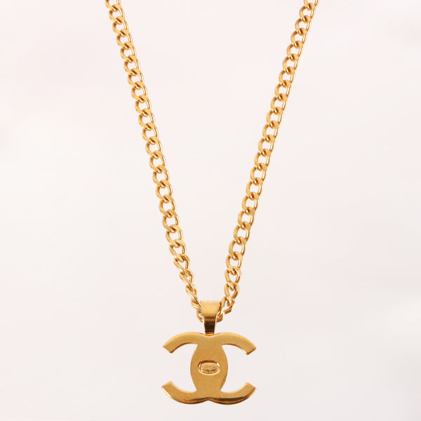 CHANEL 1997 Made Turn-Lock Chain Necklace