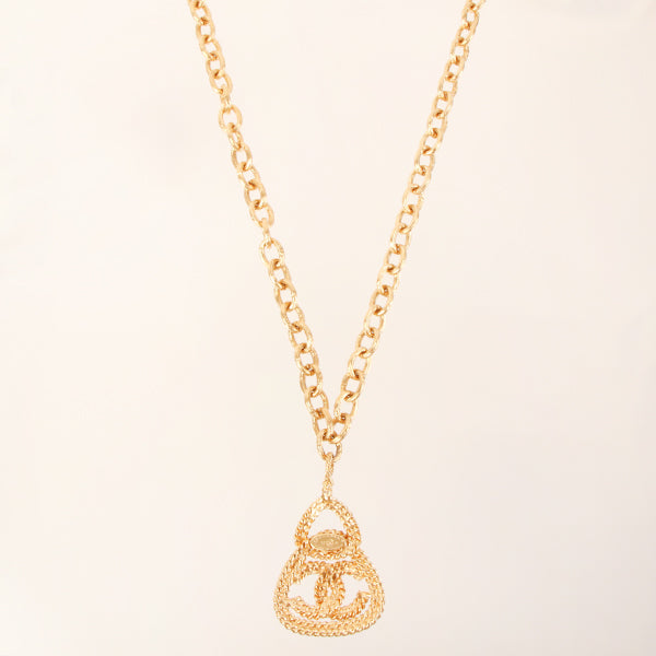 CHANEL 1993 Made Triangle Cc Mark Plate Necklace