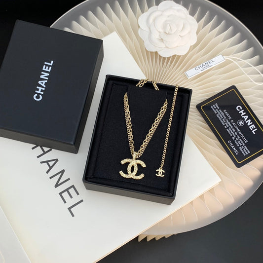 Lux Necklace Chanel 048