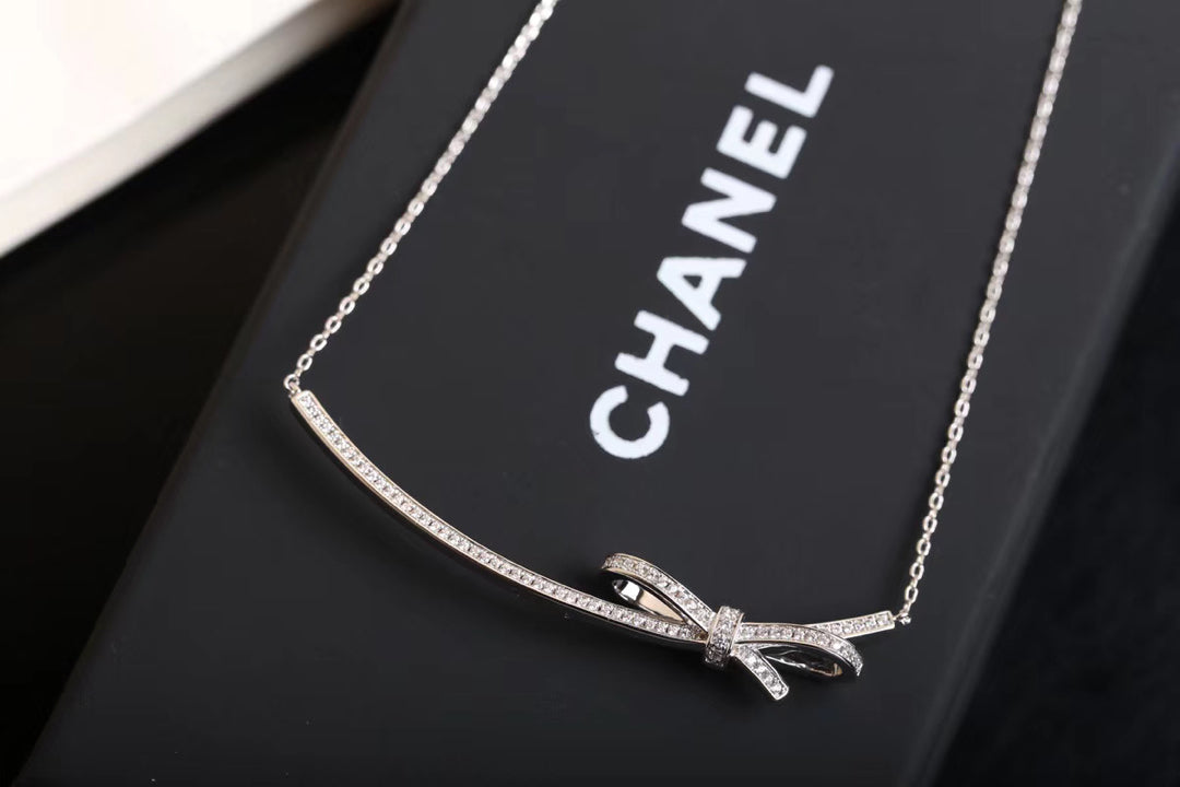 Lux Necklace Chanel 058