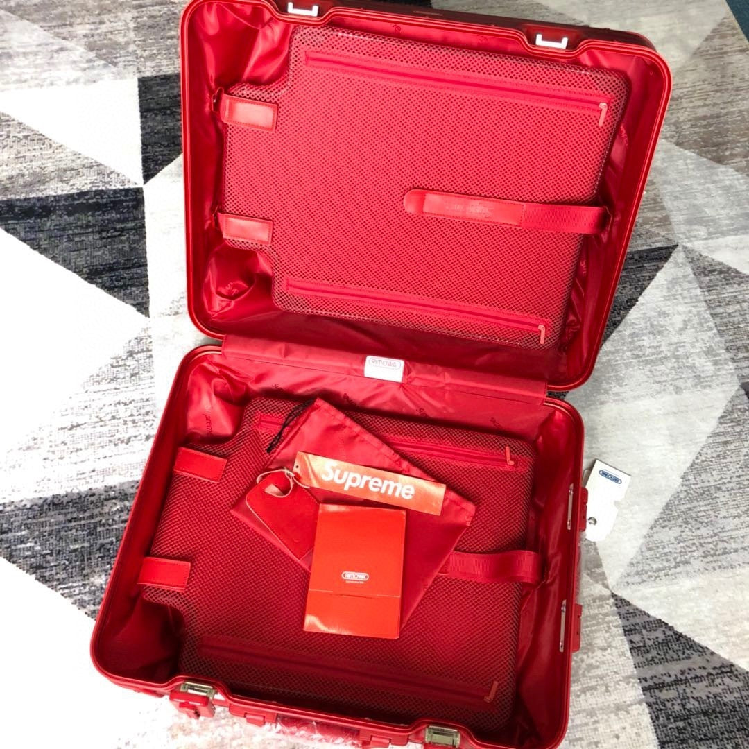 Supreme Rolling Vali In Red For Men, LuGucciage