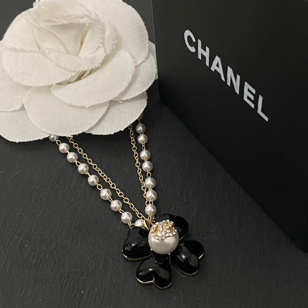 Chanel Necklace 013