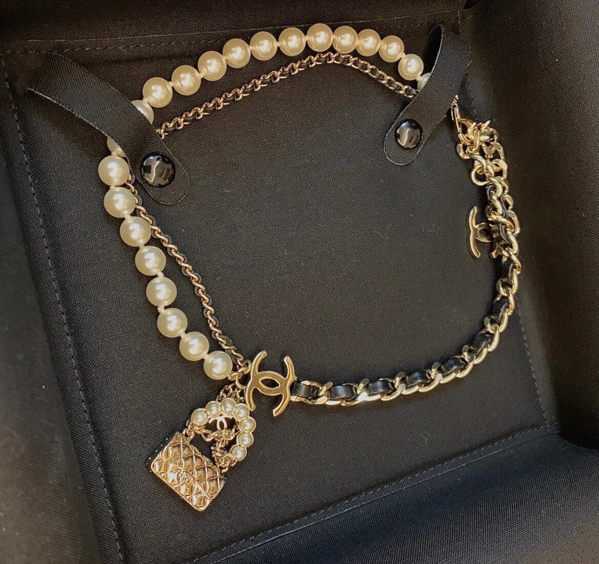 Lux Necklace Chanel 044