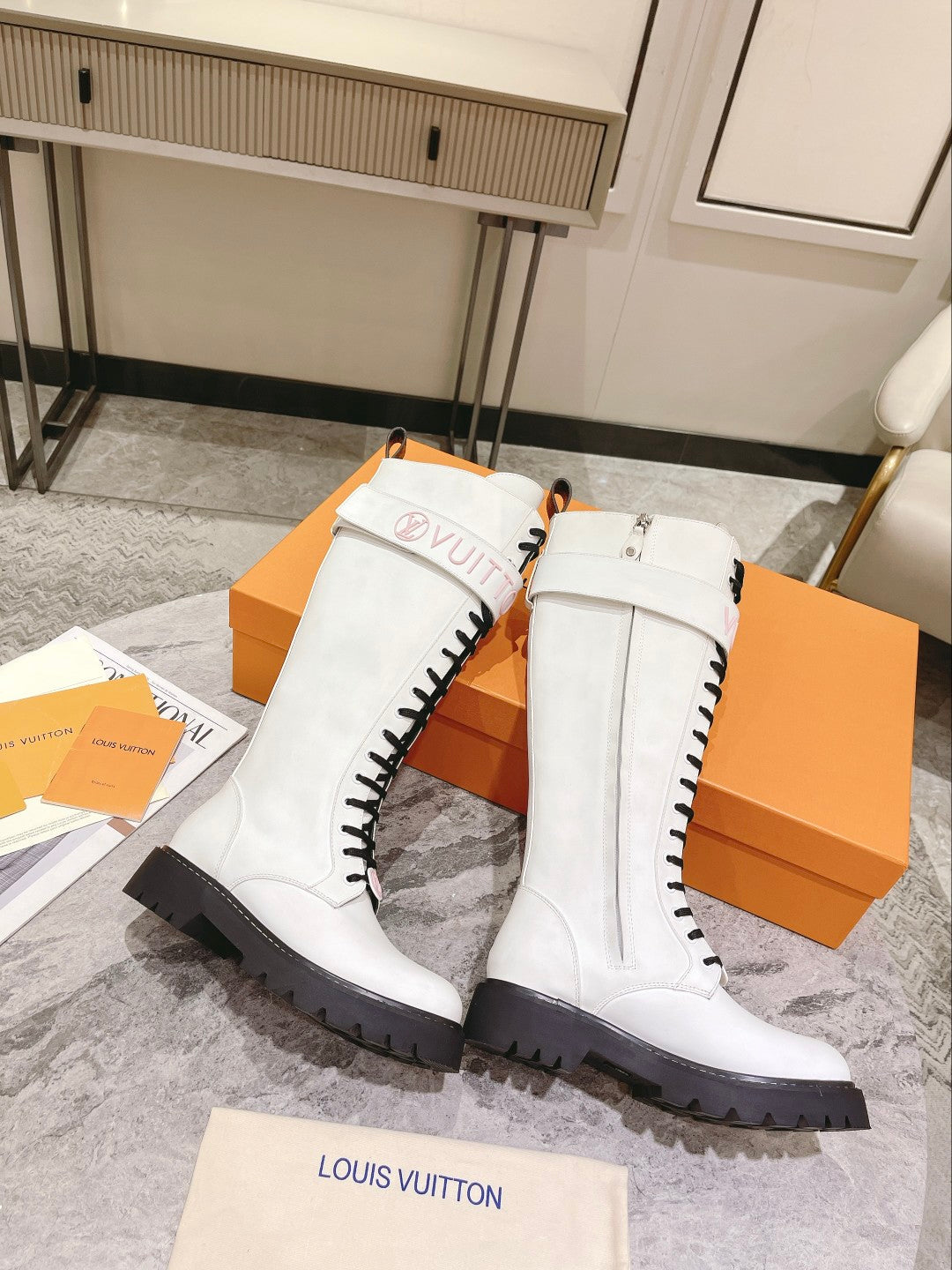 Premium  Louis Vuitton  BOOTS 041