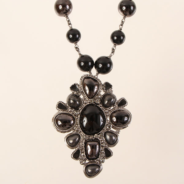 CHANEL Pearl Bijoux Rhinestone Design Necklace Black