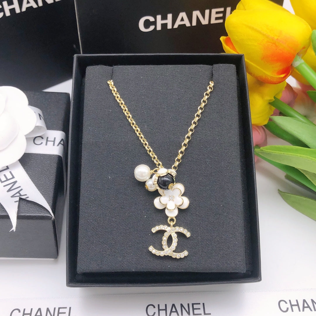 Chanel Necklace 006