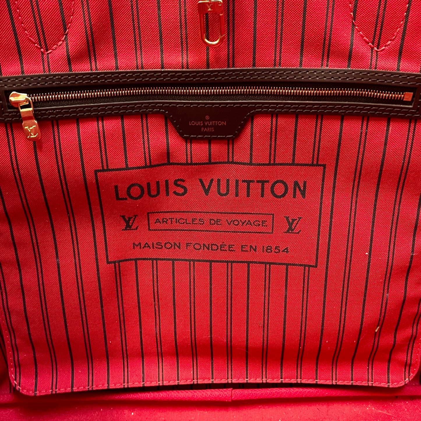 Tote Luxury Designer By Louis Vuitton  Size: Large