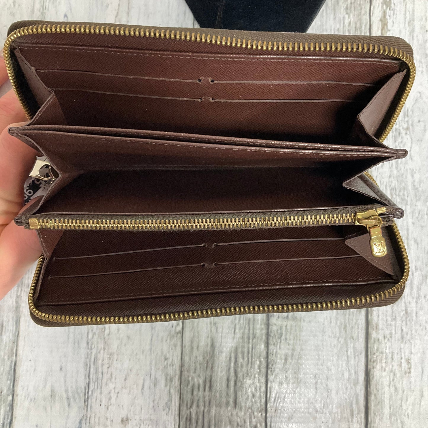 Wallet Designer By Louis Vuitton  Size: Medium