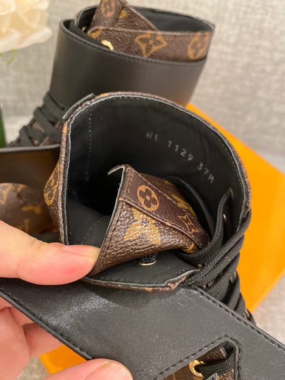 Premium  Louis Vuitton  BOOTS 051