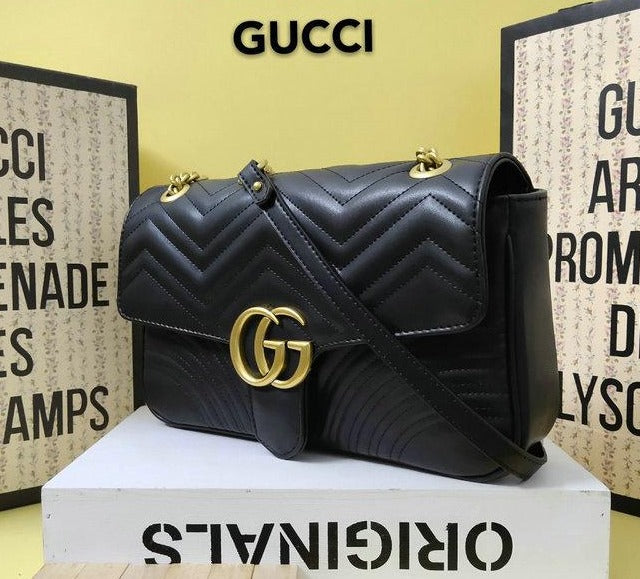 Women's Gucci GG Marmont medium matelassé shoulder bag